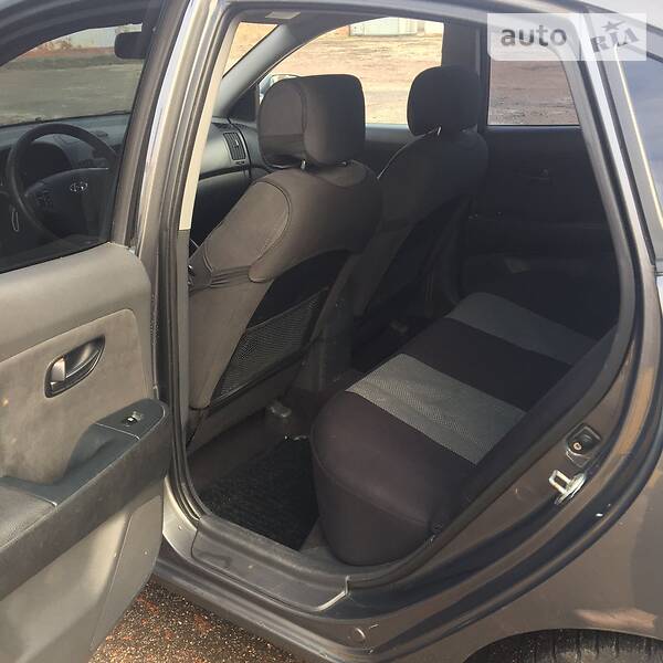 Седан Hyundai Elantra 2008 в Черняхові