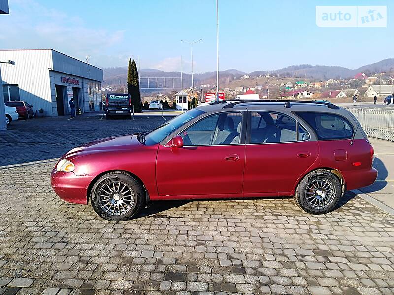 Універсал Hyundai Elantra 2000 в 