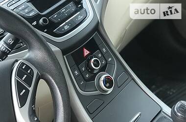 Седан Hyundai Elantra 2014 в 