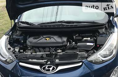 Седан Hyundai Elantra 2014 в 