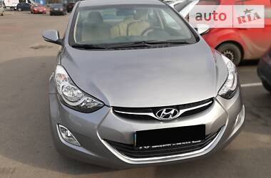 Hyundai Elantra 2011