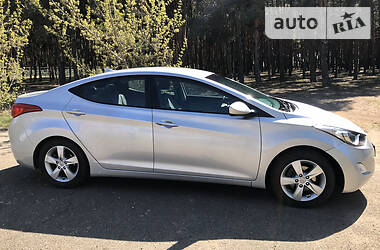 Седан Hyundai Elantra 2012 в 