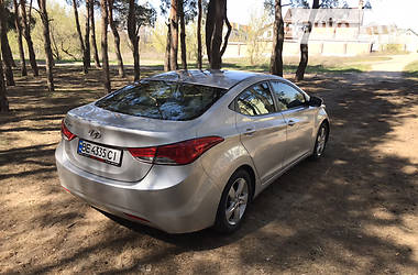 Седан Hyundai Elantra 2012 в 