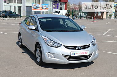 Hyundai Elantra 2013