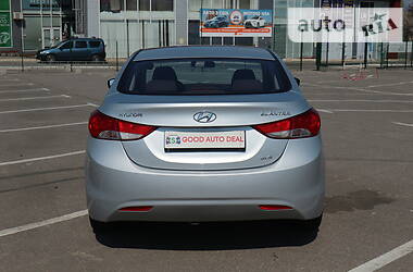 Седан Hyundai Elantra 2013 в Харькове