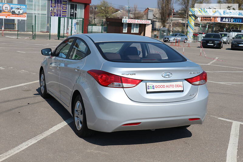 Седан Hyundai Elantra 2013 в Харкові