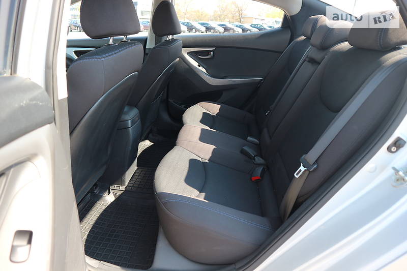 Седан Hyundai Elantra 2013 в Харкові