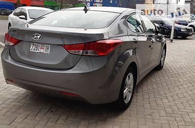 Седан Hyundai Elantra 2013 в 