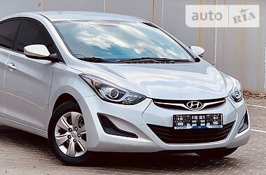 Седан Hyundai Elantra 2015 в Одессе