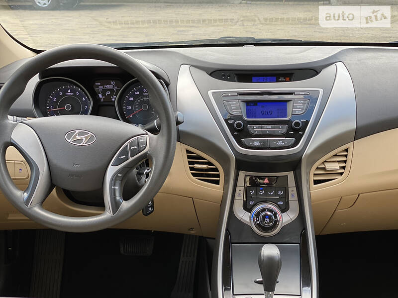 Седан Hyundai Elantra 2012 в Вінниці