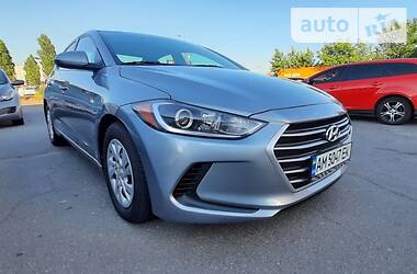 Седан Hyundai Elantra 2017 в 