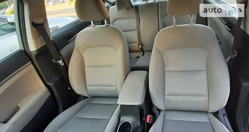 Седан Hyundai Elantra 2017 в Києві