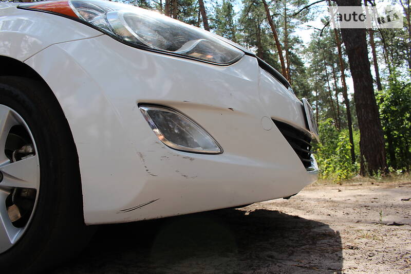 Седан Hyundai Elantra 2013 в Києві