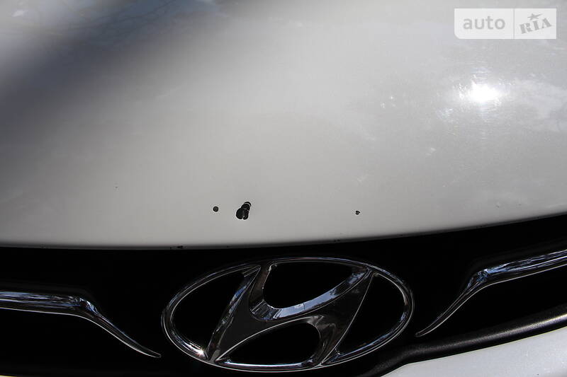 Седан Hyundai Elantra 2013 в Києві