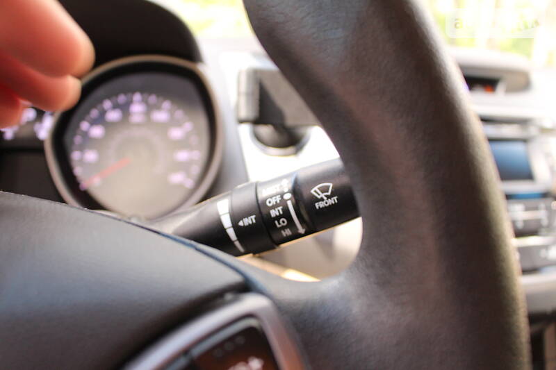 Седан Hyundai Elantra 2013 в Києві