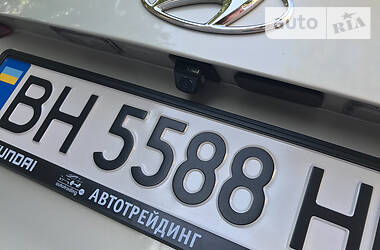 Седан Hyundai Elantra 2015 в Одессе