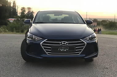 Hyundai Elantra 2016