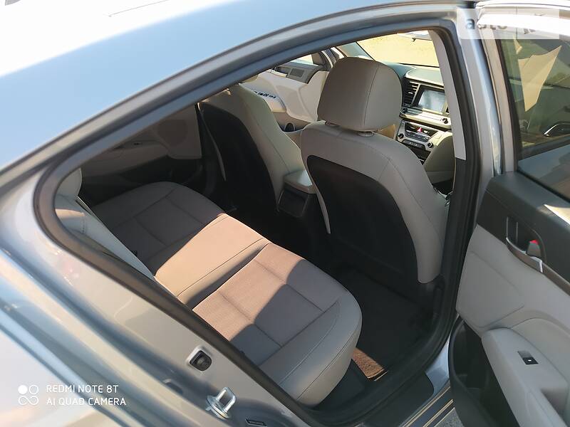 Седан Hyundai Elantra 2016 в Києві фото 21 Седан Hyundai Elantra 2016 в Києві
