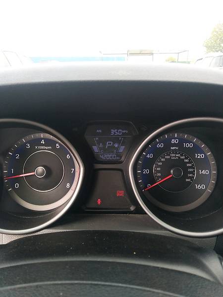 Седан Hyundai Elantra 2014 в Кривому Розі