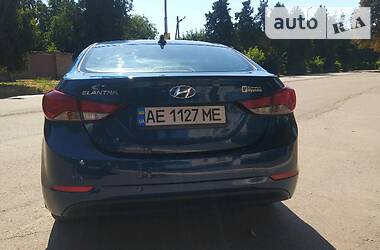 Седан Hyundai Elantra 2014 в 