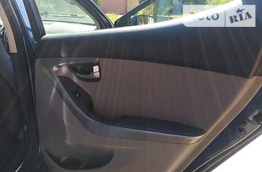 Седан Hyundai Elantra 2014 в 
