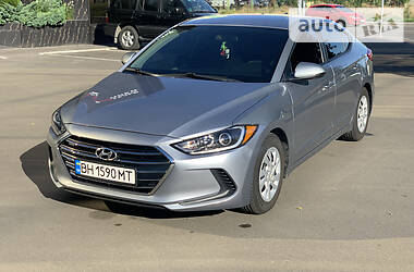 Hyundai Elantra 2016