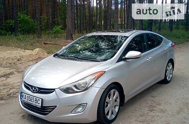 Hyundai Elantra 2012