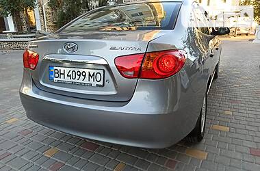Седан Hyundai Elantra 2011 в Одессе