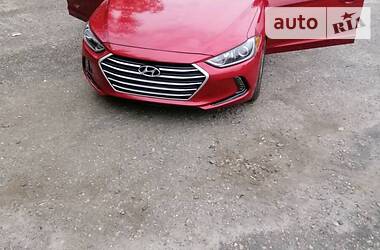 Hyundai Elantra 2016