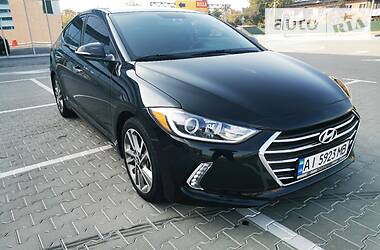 Седан Hyundai Elantra 2016 в Киеве