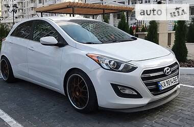 Хэтчбек Hyundai Elantra 2015 в Киеве