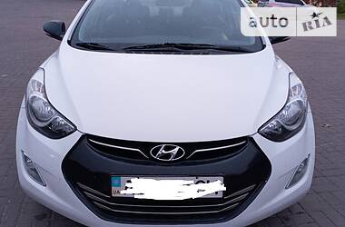 Hyundai Elantra 2013