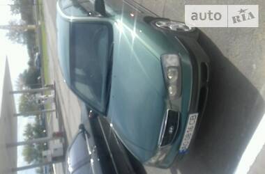 Седан Hyundai Elantra 2000 в Ужгороде