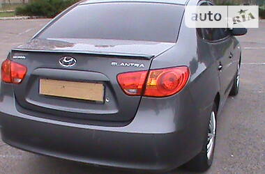 Седан Hyundai Elantra 2008 в Николаеве