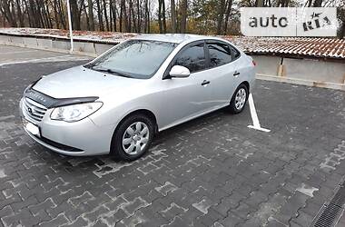 Hyundai Elantra 2011