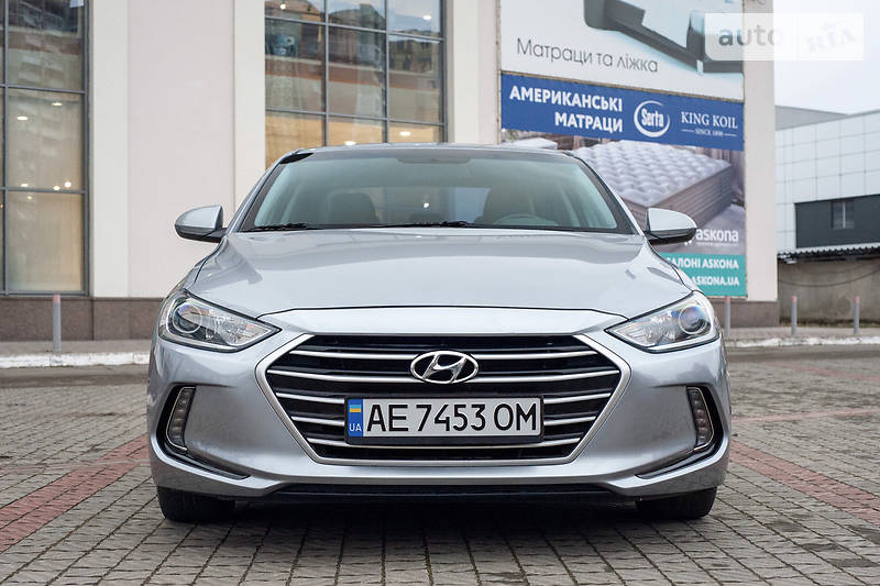Hyundai Elantra SEL