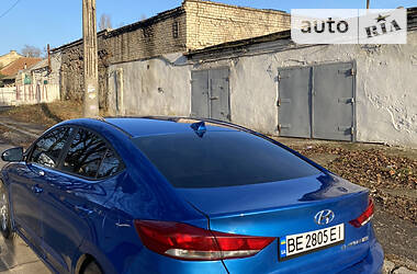 Седан Hyundai Elantra 2017 в Миколаєві