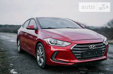 Седан Hyundai Elantra 2016 в Львове