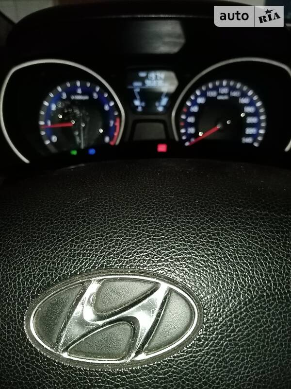 Седан Hyundai Elantra 2011 в Шостке фото 3 Седан Hyundai Elantra 2011 в Шостке