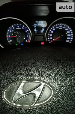 Седан Hyundai Elantra 2011 в 