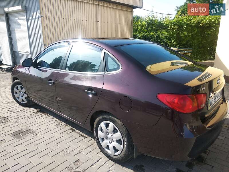 Седан Hyundai Elantra 2010 в Вінниці