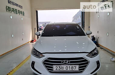 Hyundai Elantra 2016