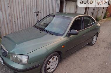 Седан Hyundai Elantra 2000 в Ужгороде