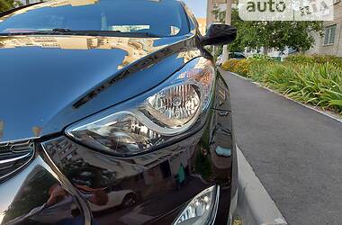 Седан Hyundai Elantra 2013 в 