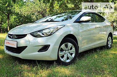 Седан Hyundai Elantra 2013 в Николаеве