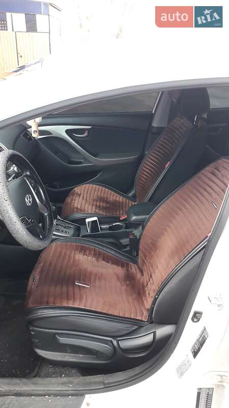 Седан Hyundai Elantra 2013 в Татарбунарах фото 7 Седан Hyundai Elantra 2013 в Татарбунарах