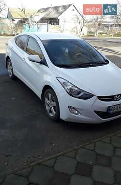 Hyundai Elantra 2013