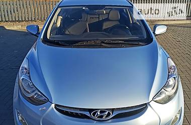 Hyundai Elantra 2012