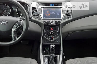 Седан Hyundai Elantra 2013 в Одессе