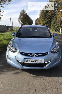 Hyundai Elantra 2012